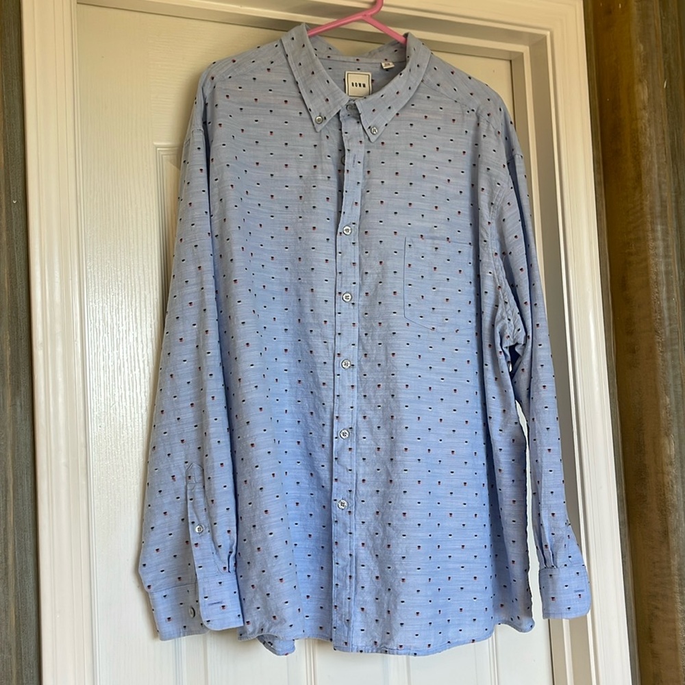 Men’s shirt 3 XB excellent condition like new worn once